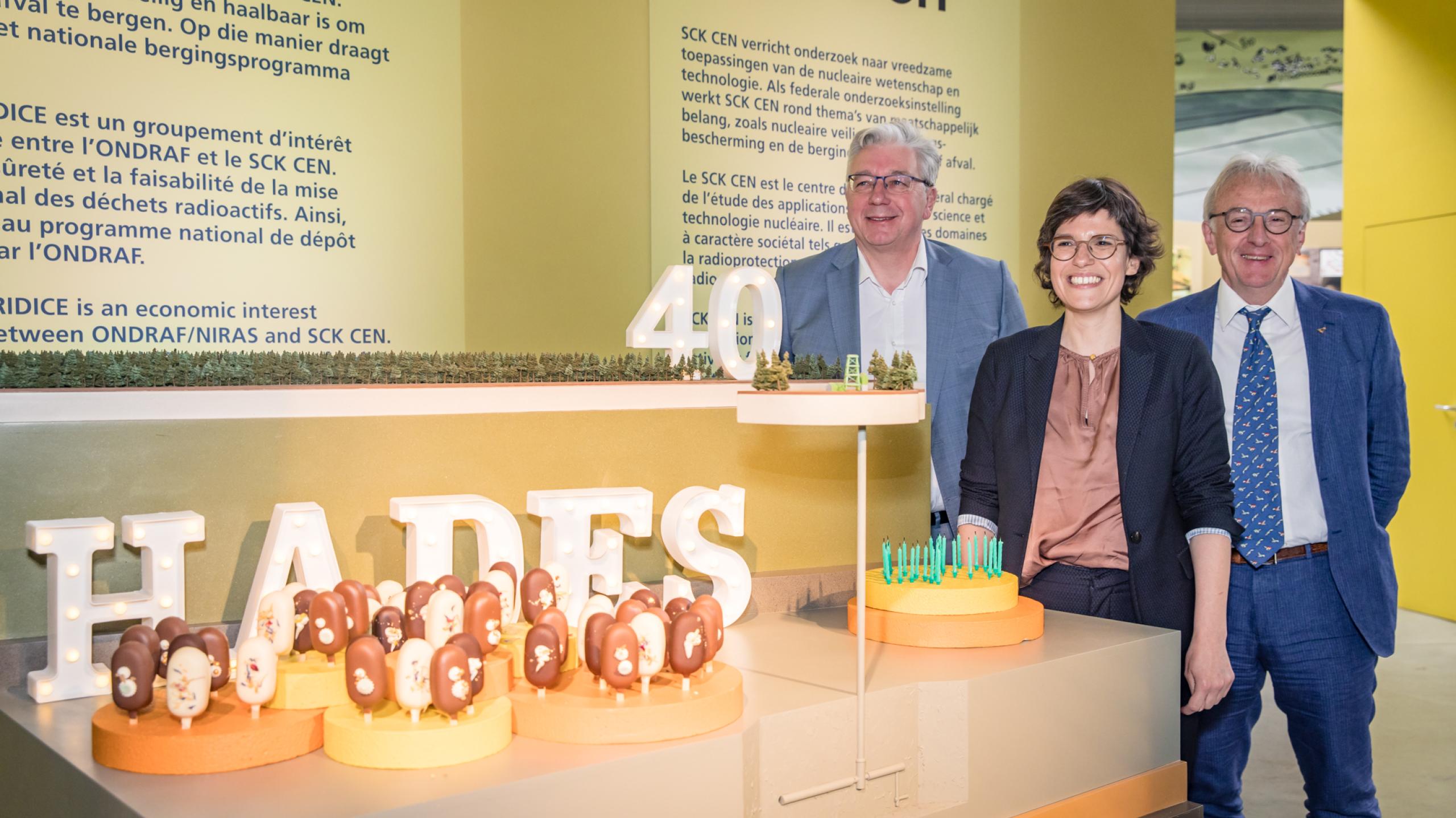 40j HADES directeurs